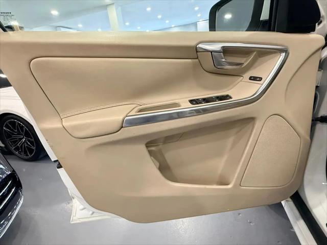 2015 Volvo XC60 T5 Premier
