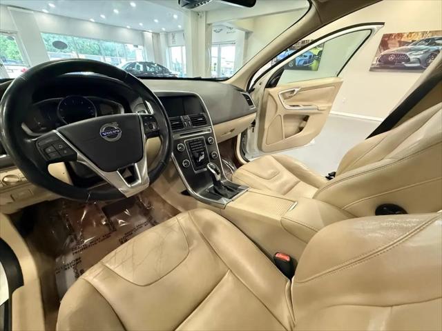 2015 Volvo XC60 T5 Premier