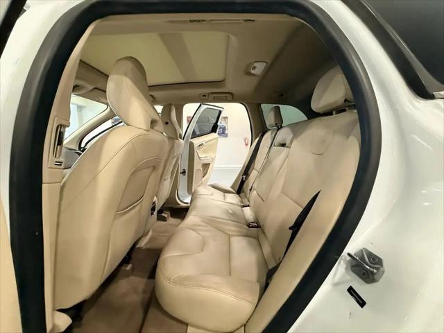 2015 Volvo XC60 T5 Premier