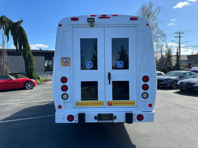 2014 Chevrolet Express Cutaway 3500