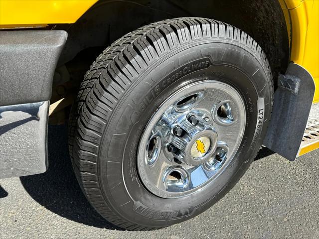2014 Chevrolet Express Cutaway 3500