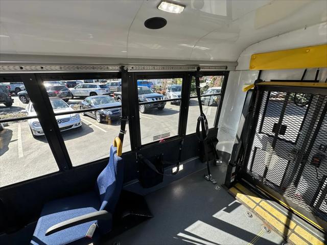 2014 Chevrolet Express Cutaway 3500