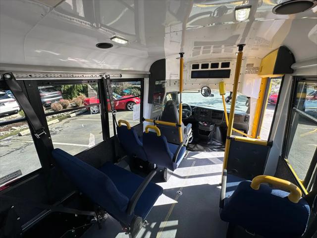 2014 Chevrolet Express Cutaway 3500