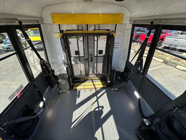 2014 Chevrolet Express Cutaway 3500