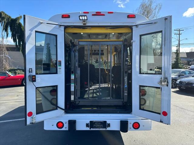 2014 Chevrolet Express Cutaway 3500