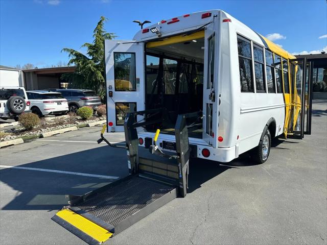 2014 Chevrolet Express Cutaway 3500