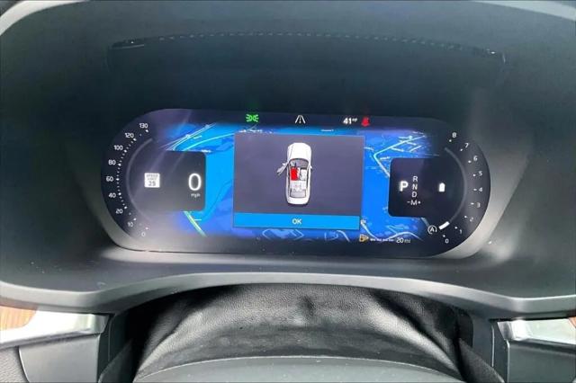 2024 Volvo S60 B5 Plus Dark Theme