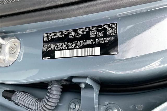 2024 Volvo S60 B5 Plus Dark Theme