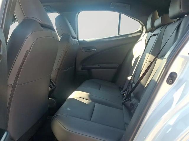 2025 Lexus 300 Premium