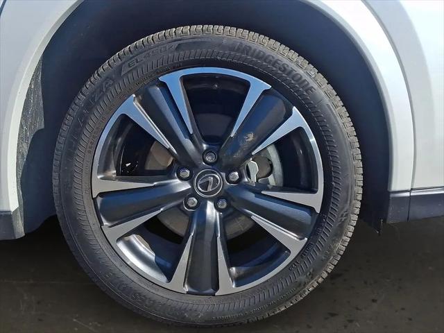 2025 Lexus 300 Premium