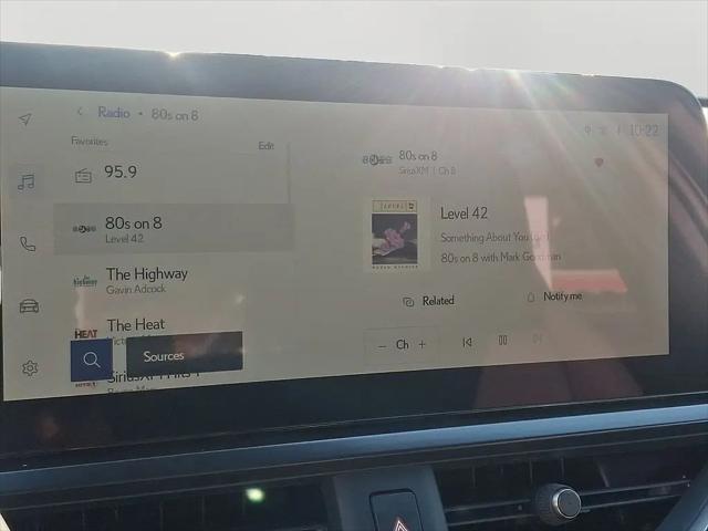 2025 Lexus 300 Premium