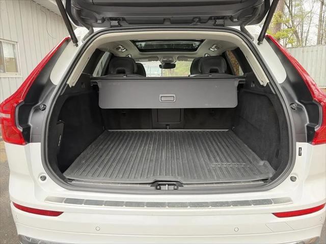 2023 Volvo XC60 B5 Plus Bright Theme