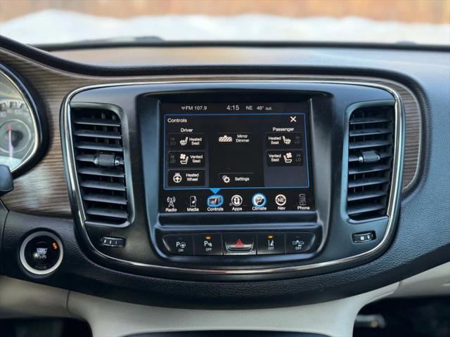 2015 Chrysler 200 C