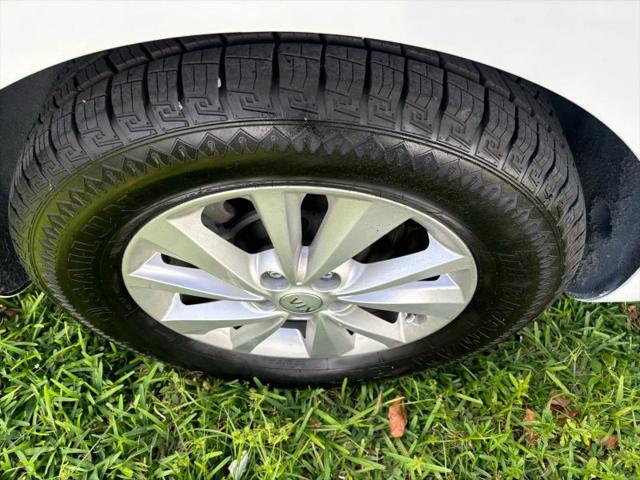 2015 Kia Sedona LX