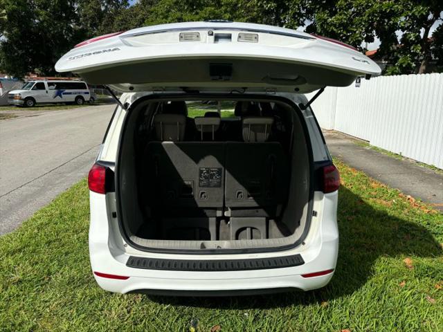 2015 Kia Sedona LX
