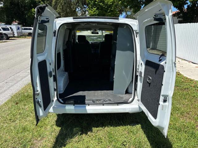 2014 Nissan NV200 SV