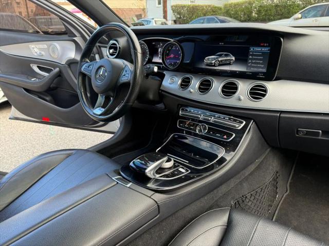 2017 Mercedes-Benz E-CLASS E 300 E 300