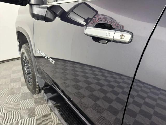 2024 Chevrolet Silverado 2500HD 4WD Crew Cab Standard Bed LTZ