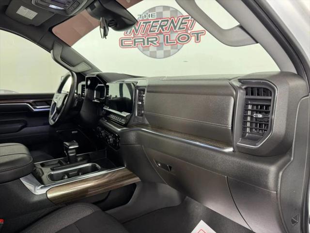 2023 Chevrolet Silverado 1500 4WD Crew Cab Short Bed RST