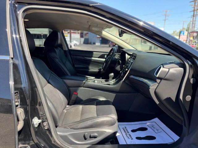 2021 Nissan Maxima SV Xtronic CVT