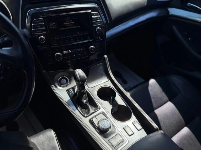 2021 Nissan Maxima SV Xtronic CVT