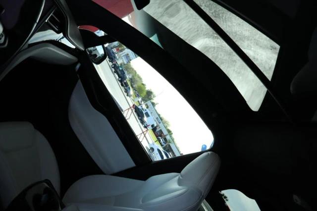 2021 Tesla Model X Long Range Plus Dual Motor All-Wheel Drive
