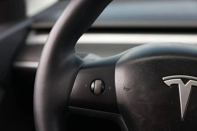 2021 Tesla Model Y Standard Range Rear-Wheel Drive