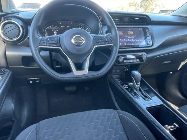 2021 Nissan Kicks SV Xtronic CVT