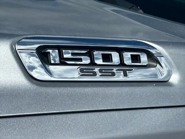 2025 Ram 1500 Laramie Crew Cab 4x4 6'4" Box