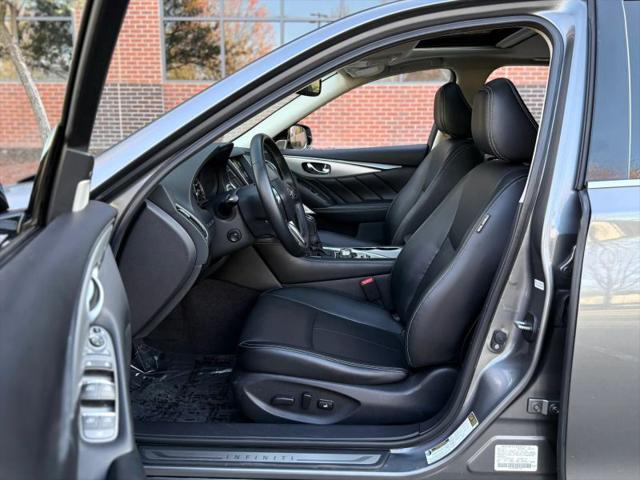 2022 INFINITI Q50 LUXE
