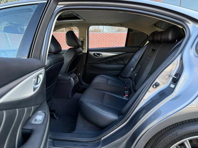 2022 INFINITI Q50 LUXE