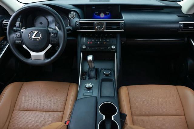 2017 Lexus IS 200t 200t