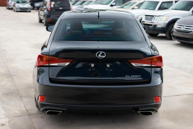 2017 Lexus IS 200t 200t