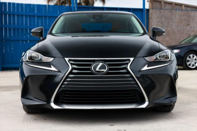 2017 Lexus IS 200t 200t