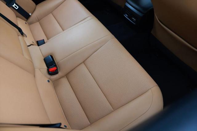 2017 Lexus IS 200t 200t