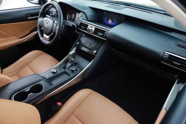 2017 Lexus IS 200t 200t