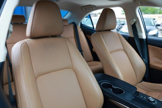 2017 Lexus IS 200t 200t