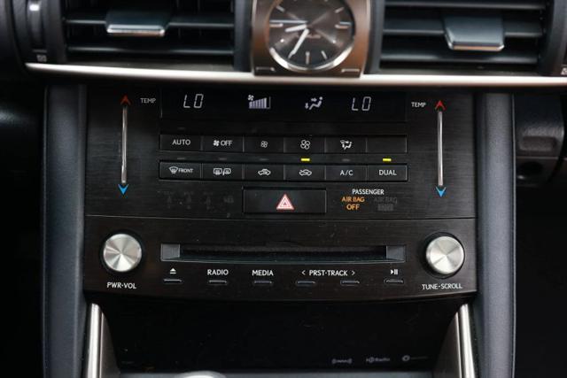 2017 Lexus IS 200t 200t