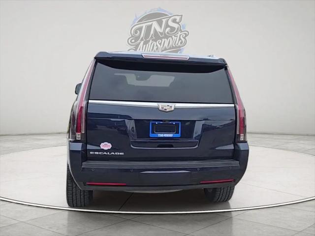 2020 Cadillac Escalade 4WD Luxury
