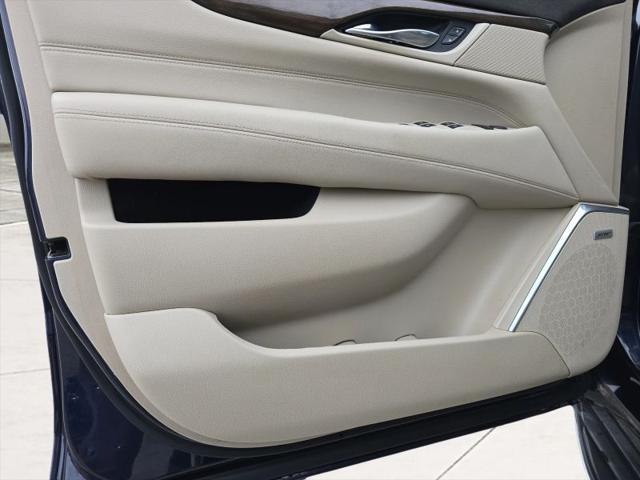 2020 Cadillac Escalade 4WD Luxury