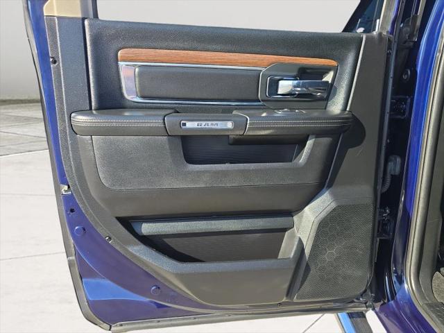 2017 Ram 1500 Laramie Crew Cab 4x4 5'7" Box