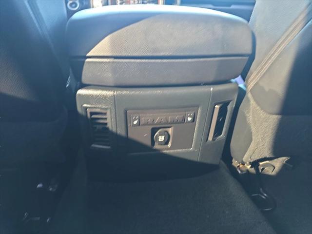 2017 Ram 1500 Laramie Crew Cab 4x4 5'7" Box