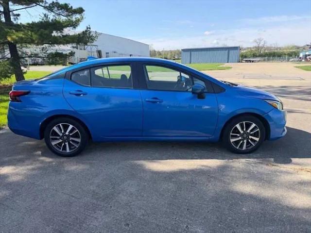 2021 Nissan Versa SV Xtronic CVT