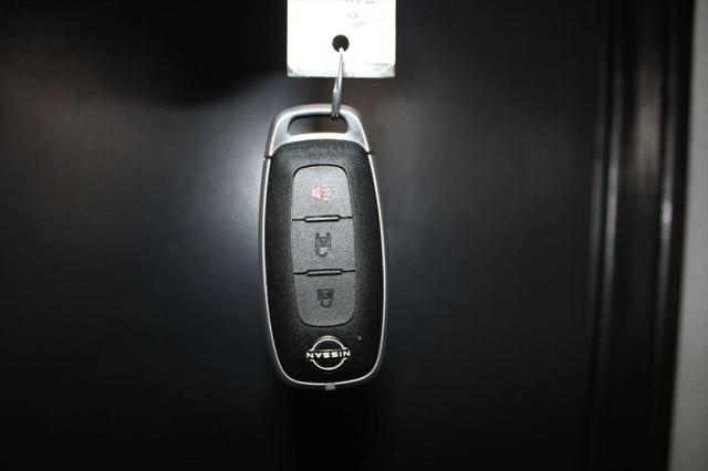 2023 Nissan Kicks S Xtronic CVT