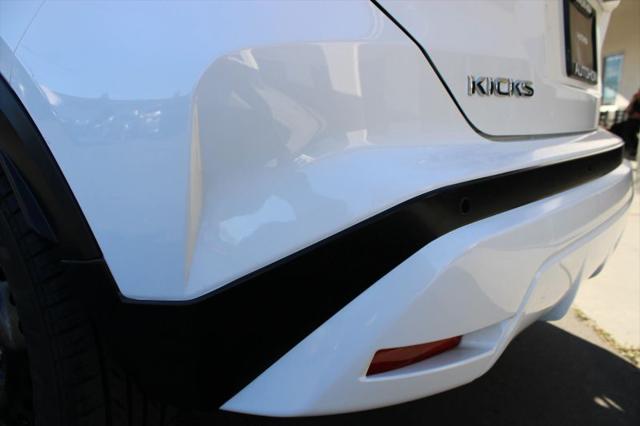2023 Nissan Kicks S Xtronic CVT