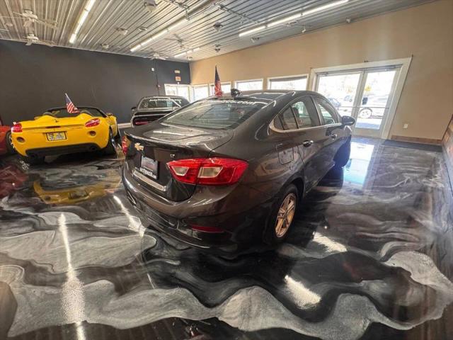 2017 Chevrolet Cruze LT Auto