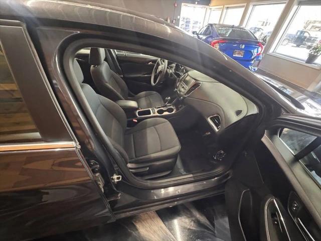 2017 Chevrolet Cruze LT Auto