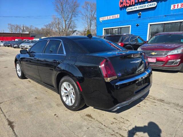 2015 Chrysler 300 Limited