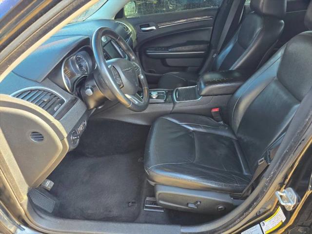2015 Chrysler 300 Limited