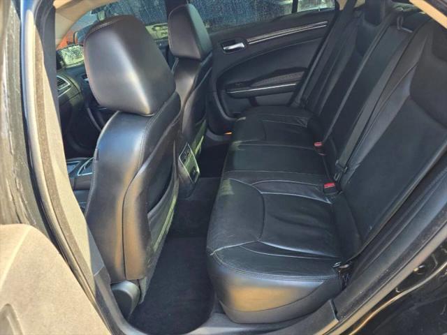 2015 Chrysler 300 Limited